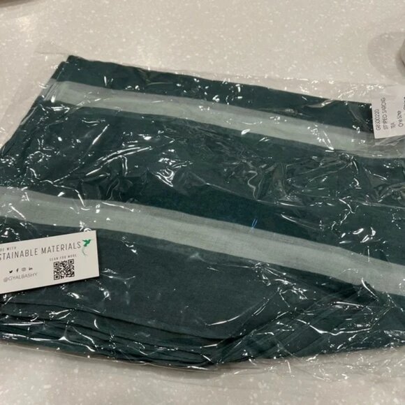 Gyal Bashy Green Striped Seaside Summer Sarong Wrap Vacation Beach Tropical NWT - Picture 2 of 5